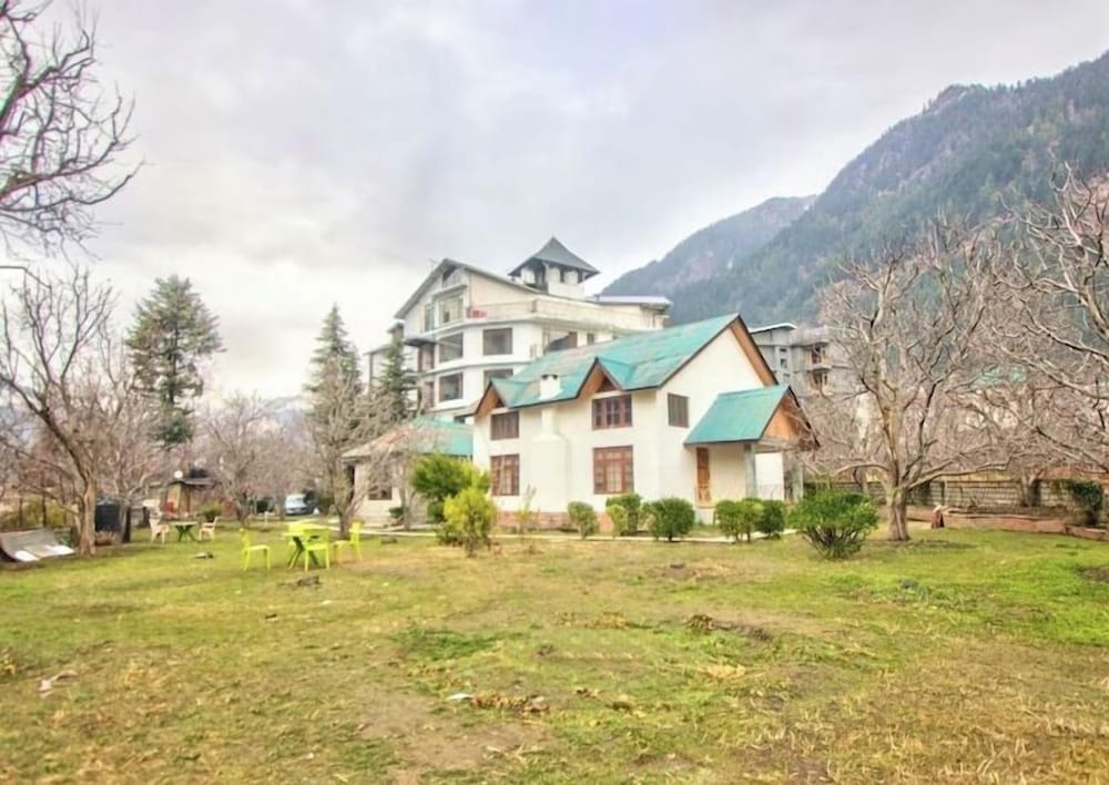 snow park villas and resort manali