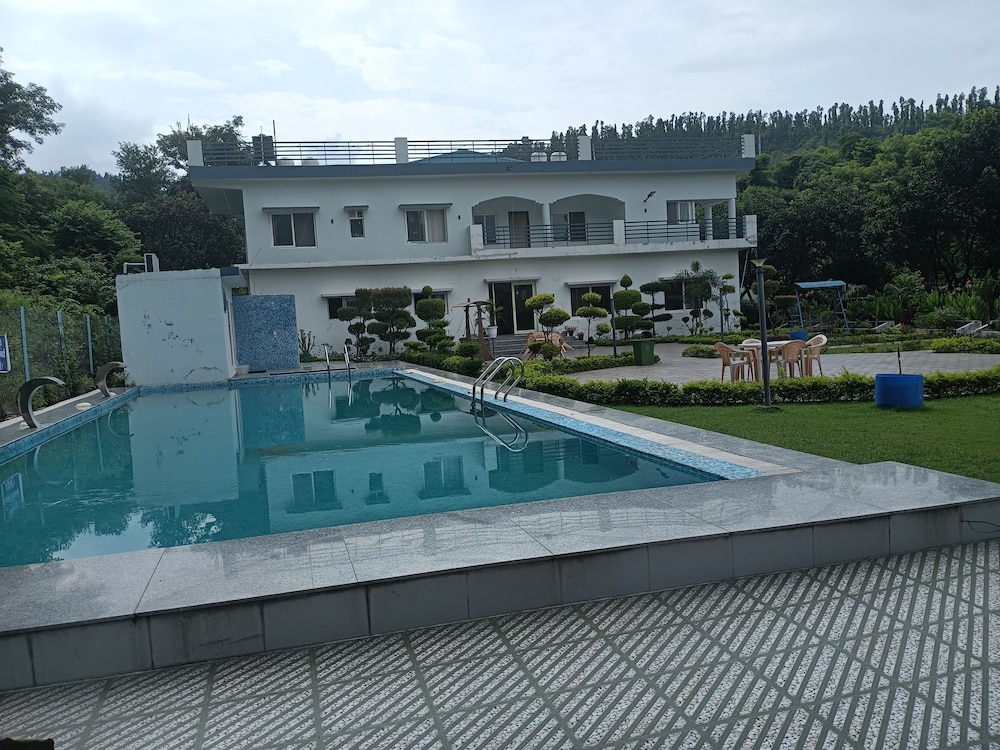 hotel katapathar resort and restaurant