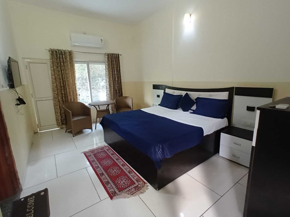 hotel katapathar resort and restaurant