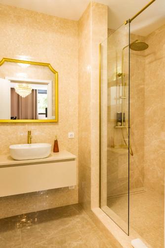 hotel villa martini