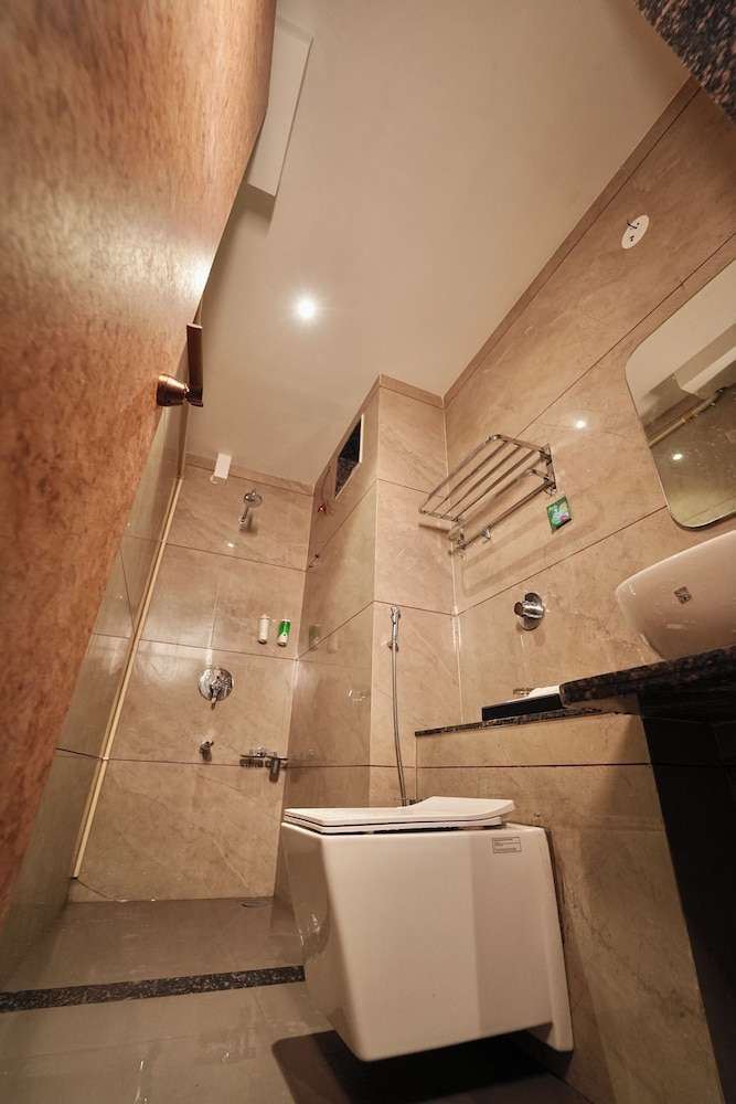 pandharipuram palace