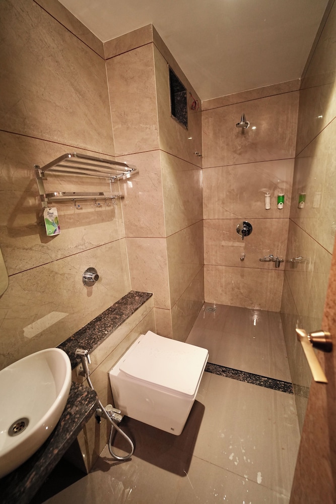 pandharipuram palace