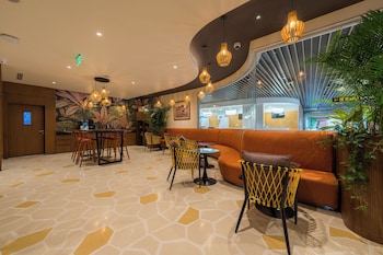 080 transit hotel t2