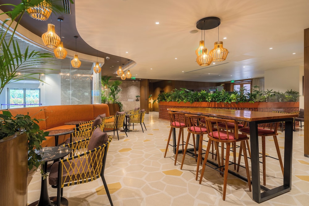 080 transit hotel t2