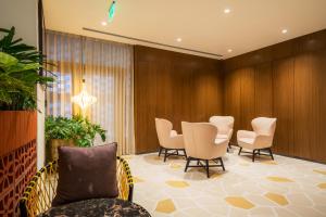 080 transit hotel t2