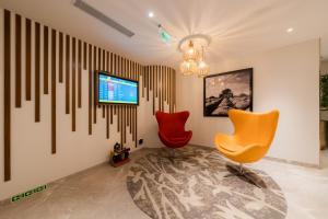 080 transit hotel t2