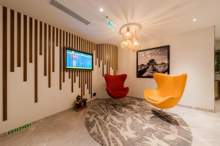 080 transit hotel t2