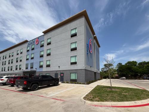 studio6 dallas tx fair park