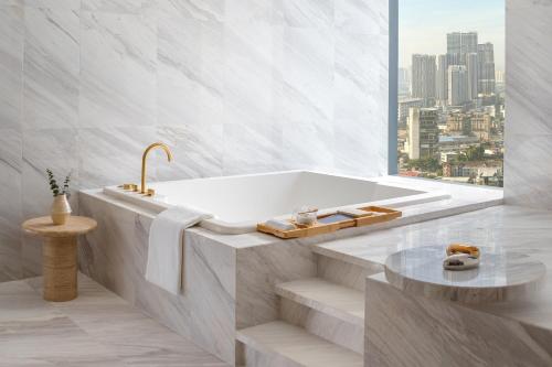 kimpton naluria kuala lumpur by ihg