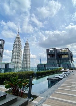 star klcc by moonlight