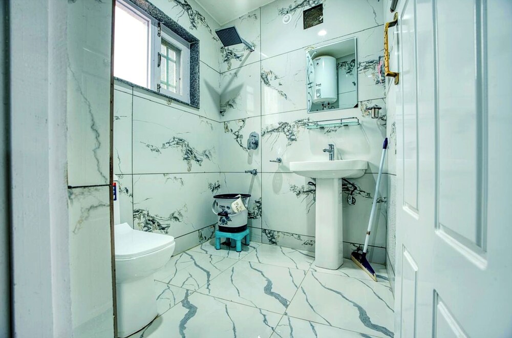 hotel anjeer villa srinagar