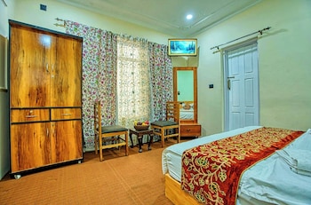hotel anjeer villa srinagar