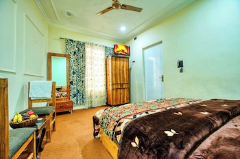 hotel anjeer villa srinagar