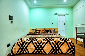 hotel anjeer villa srinagar