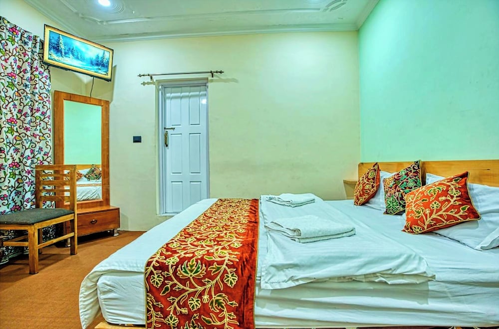 hotel anjeer villa srinagar