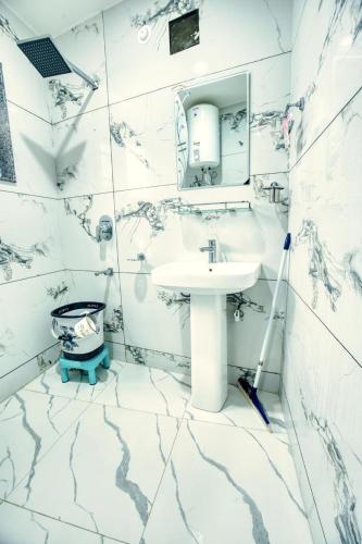 hotel anjeer villa srinagar