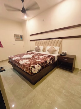 hotel crown plaza jalandhar