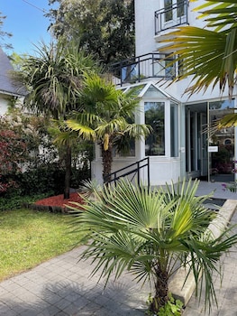 adonis cottage la baule