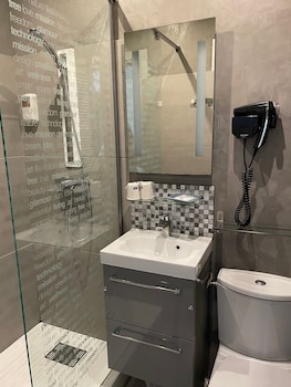 adonis cottage la baule