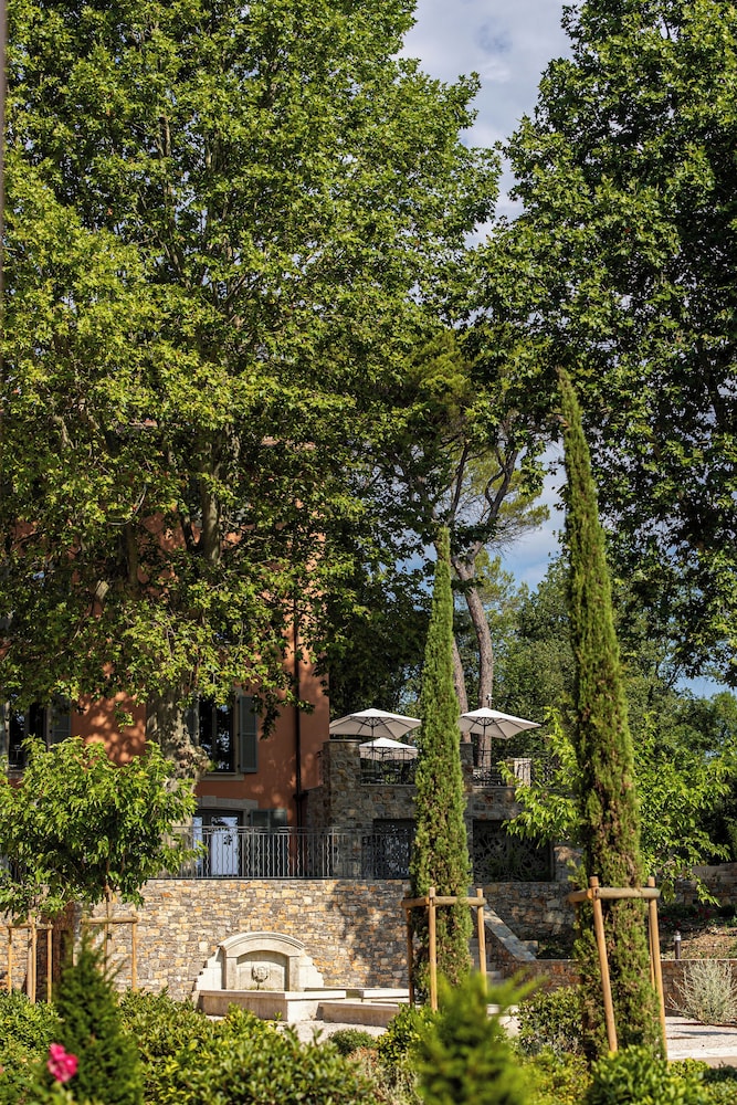 le prieure chateau la martinette