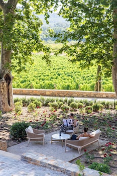 le prieure chateau la martinette