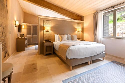 le prieure chateau la martinette