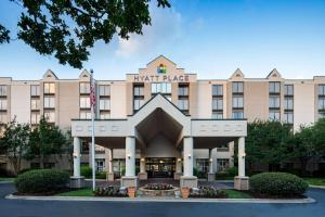 hyatt place atlanta alpharetta north point mall