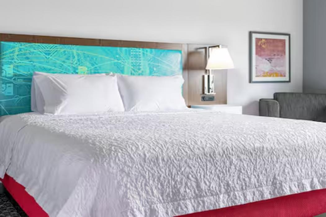hampton inn and suites cheyenne wy