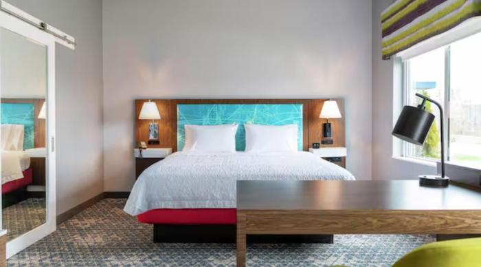 hampton inn and suites cheyenne wy