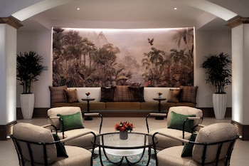 La Bahia Hotel And Spa,215 Beach Street,4 star