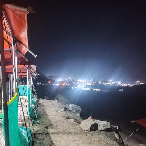 Buddy Hikers Stay Badrinath,,2 star