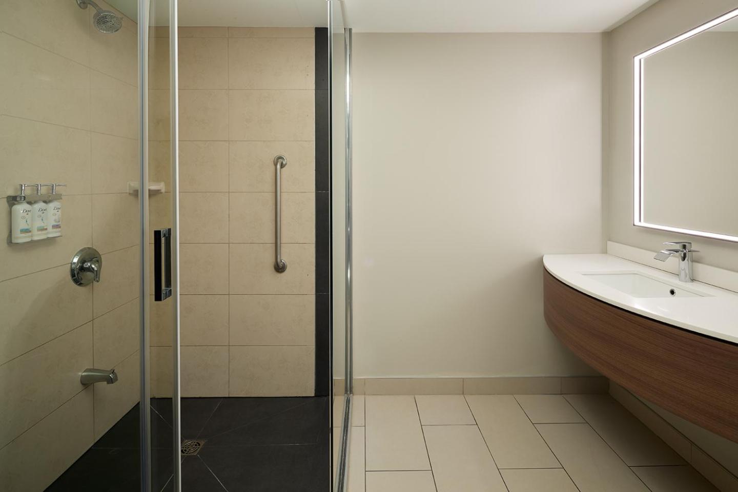 holiday inn hotel and suites montreal airport by ihg