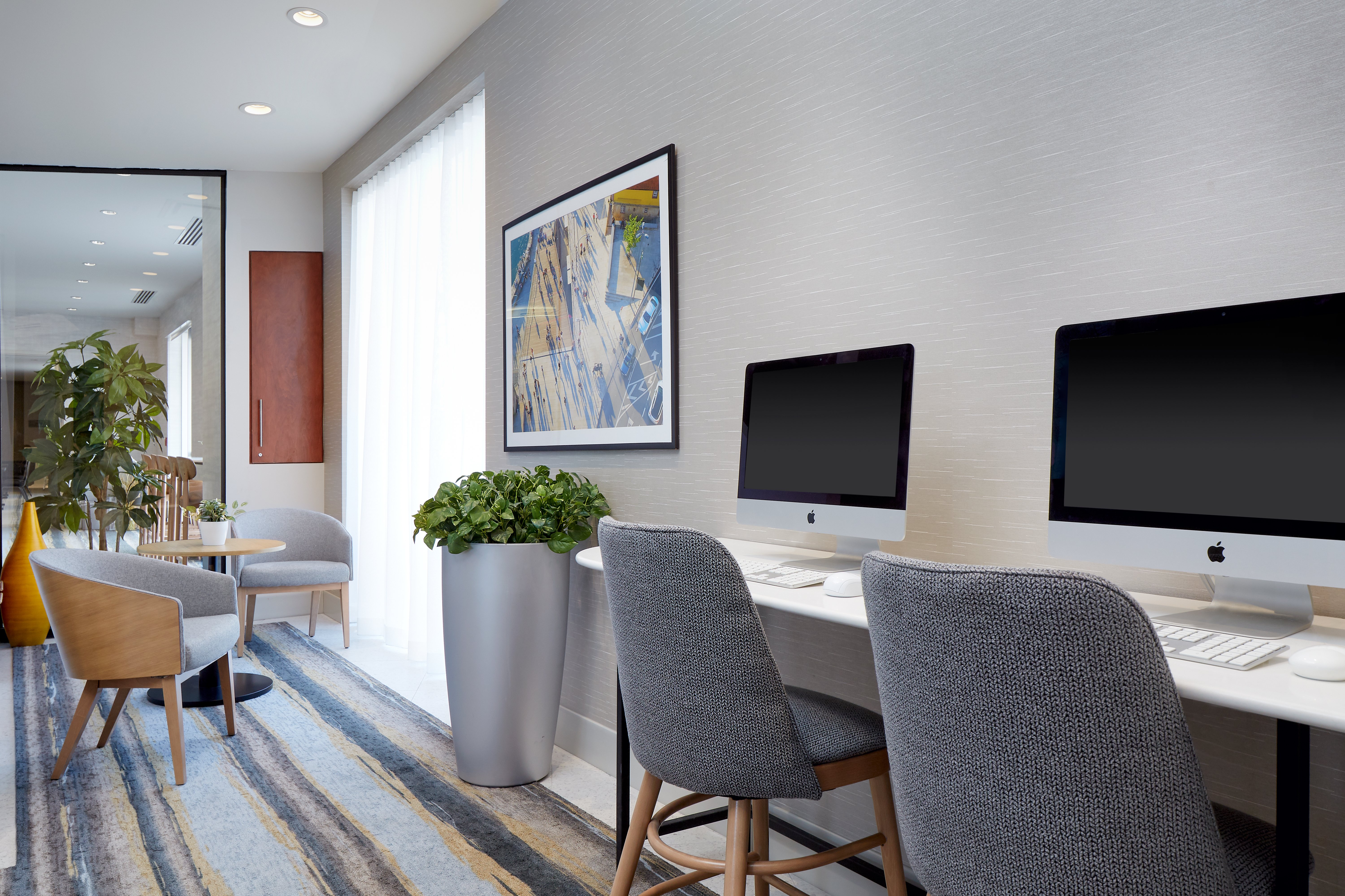 holiday inn hotel and suites montreal airport by ihg