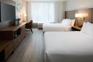 holiday inn hotel and suites montreal airport by ihg