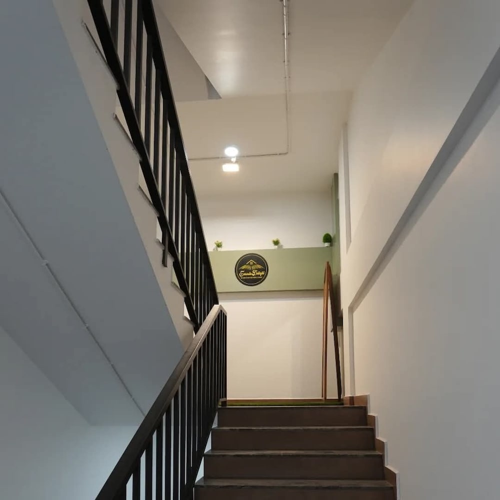 enroute delight residency