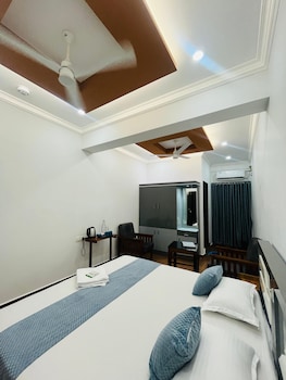 enroute delight residency