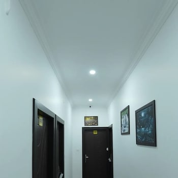 enroute delight residency