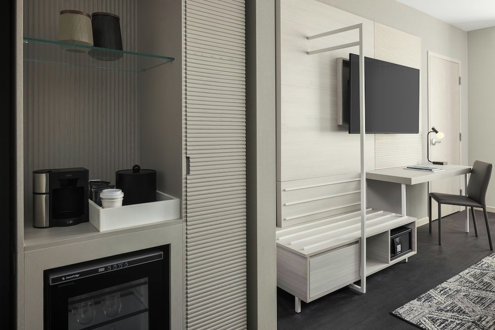 ac hotel ann arbor downtown