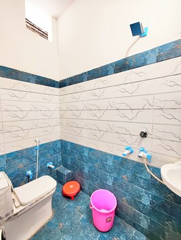 hotel a v palace ayodhya