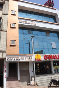 hotel r k villa