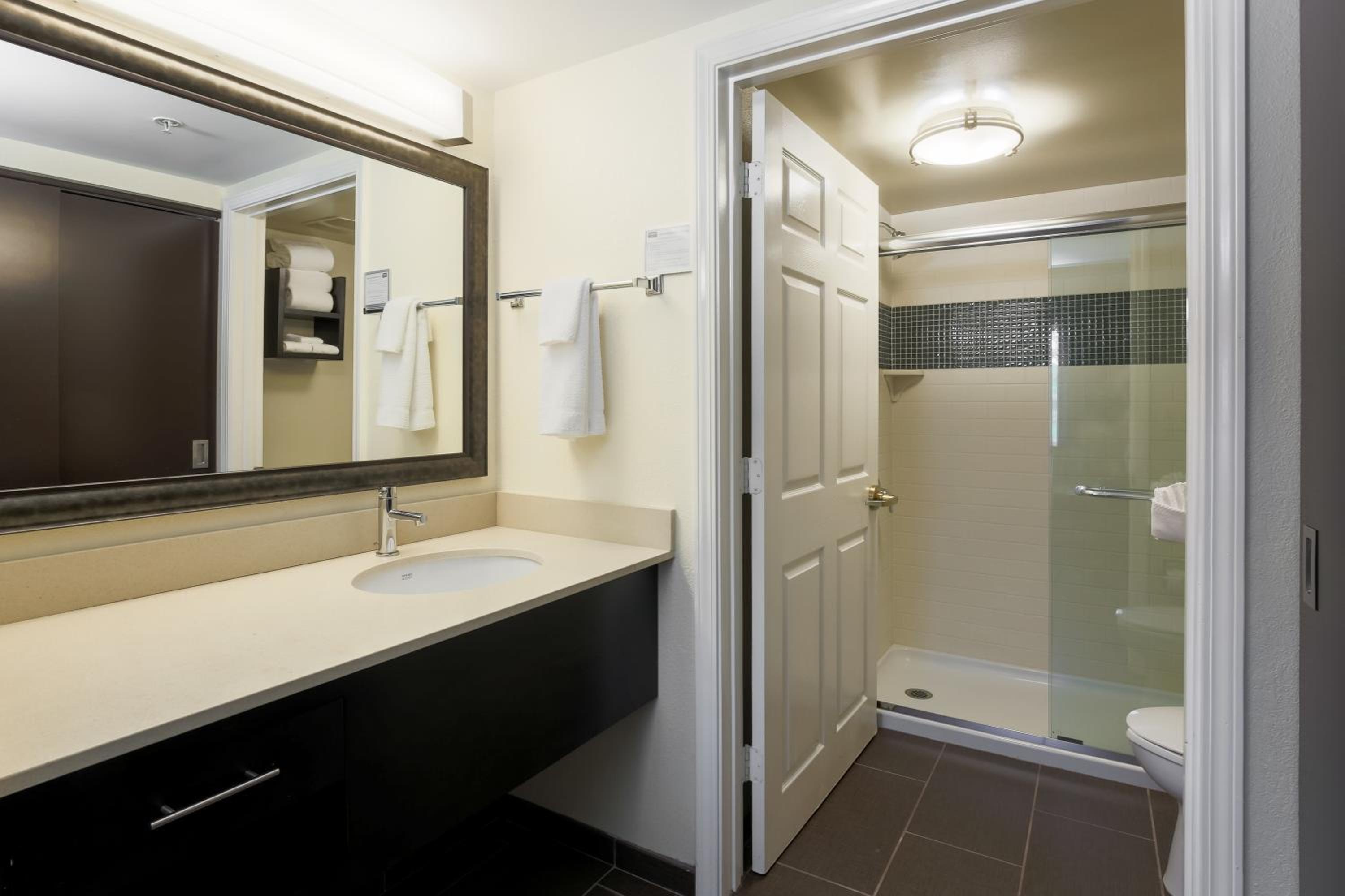 staybridge suites philadelphia mt laurel by ihg