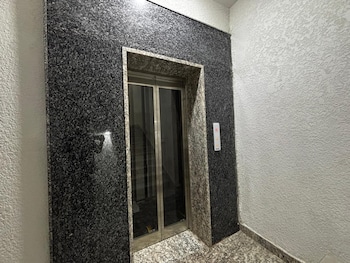 aster studio serviced apartment