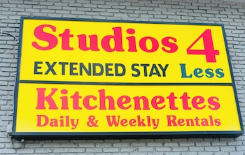 Studios & Suites 4 Less Virginia Beach,,2 star