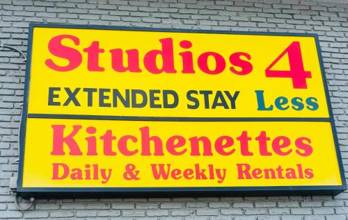 Studios & Suites 4 Less Virginia Beach,,2 star