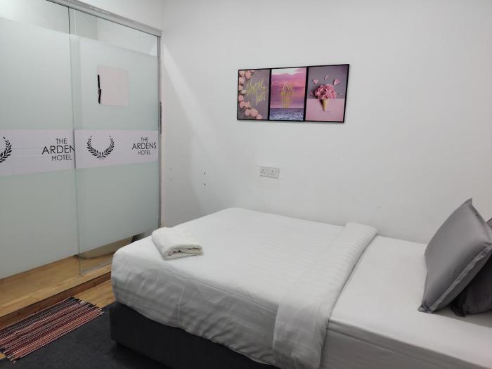 the ardens hotel pekan nenas