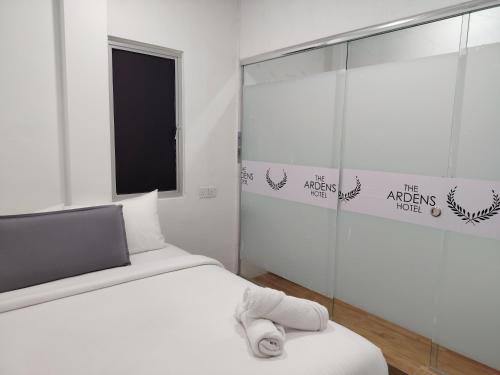 the ardens hotel pekan nenas