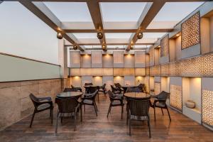 treebo riddhi paradise 15 mins from airport