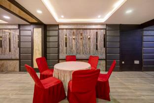 treebo riddhi paradise 15 mins from airport