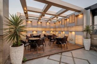 treebo riddhi paradise 15 mins from airport