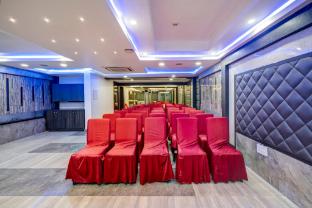 treebo riddhi paradise 15 mins from airport